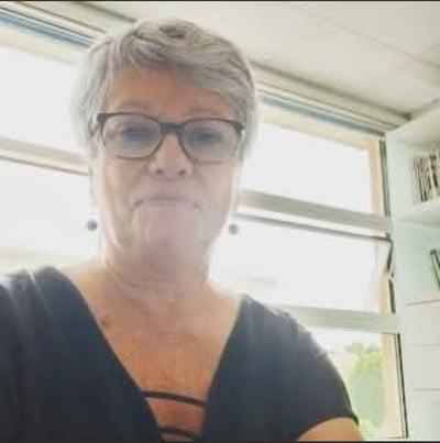 Catherine, 67 ans, maman de 3 enfants et mamie de 4 petits enfants